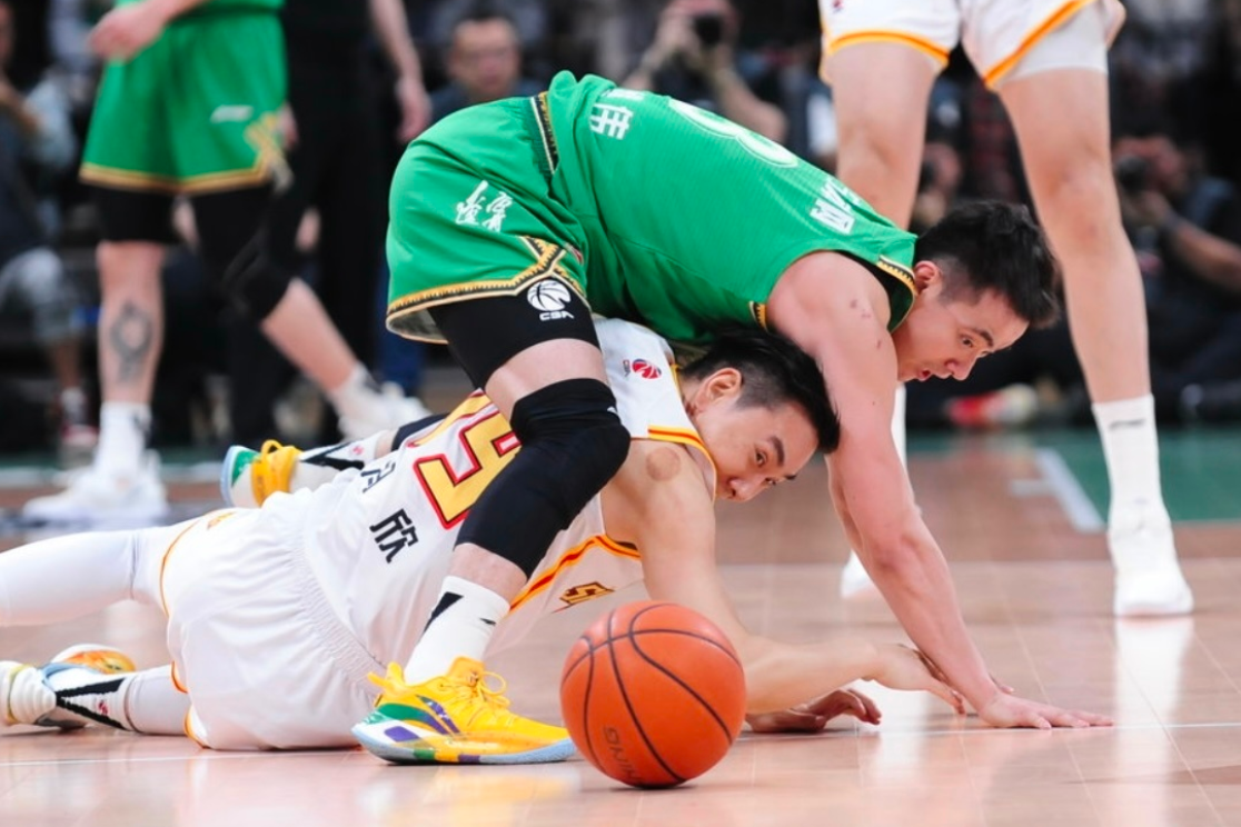 关于深圳男篮发布备战花絮，关键时刻扳平良机，CBA季后赛任务艰巨，赛季目标并未改变的信息LOL赛事