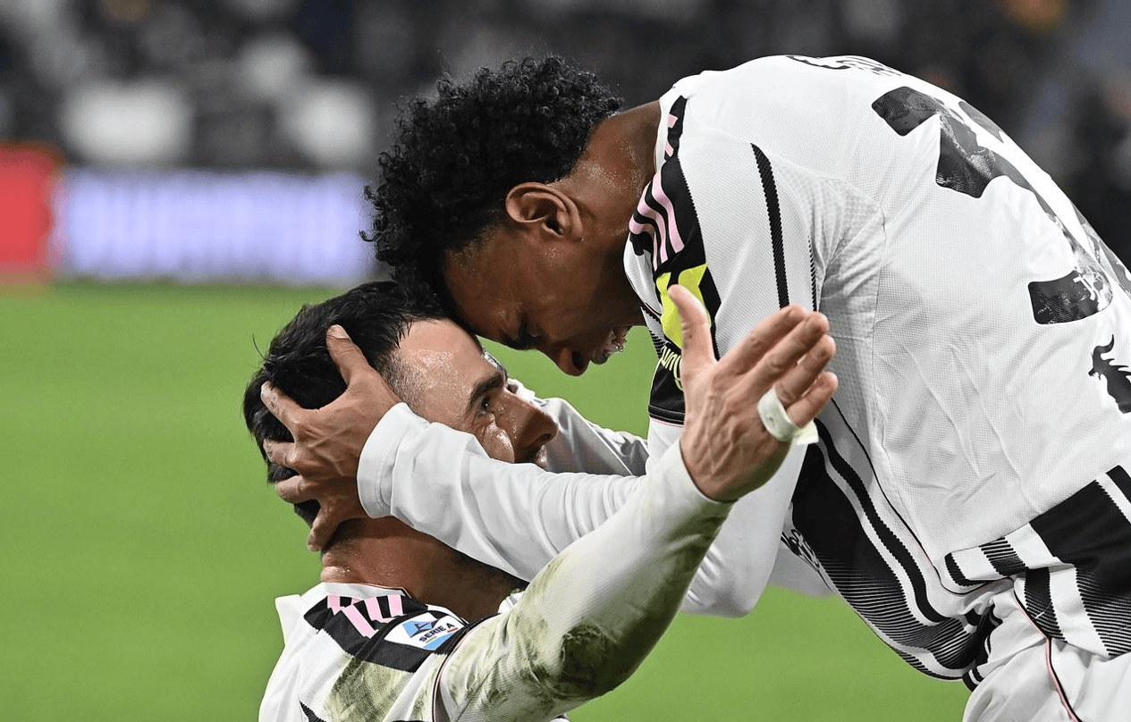 切尔西清晨单刀错失埃因霍温围绕西甲主帅复盘，拜仁球迷沸腾直接炸裂的简单介绍LOL赛事